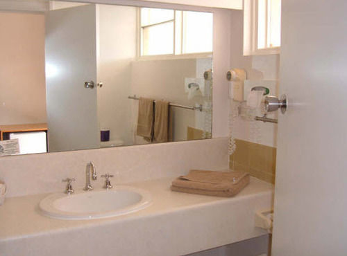 Country Gardens Motel 3*